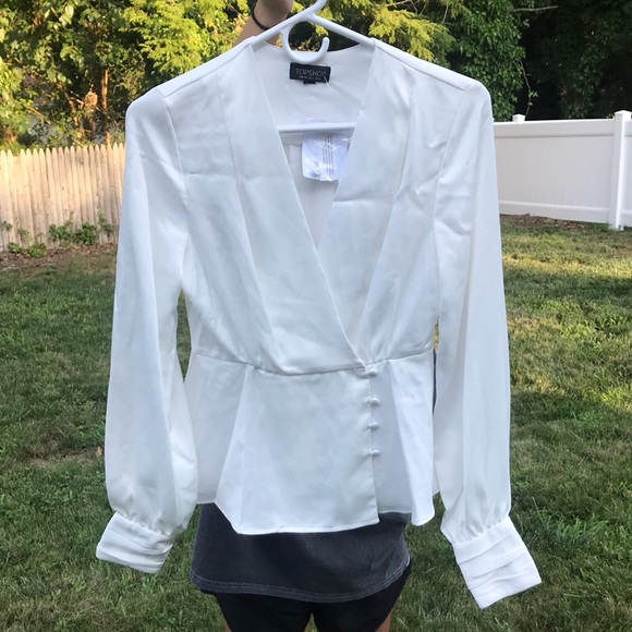 Topshop NWT white v-neck blouse - Picture 1 of 3